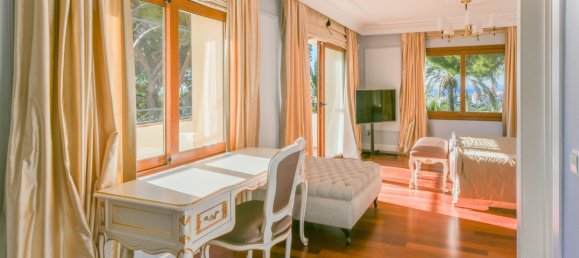 Villa de 5 dormitorios en Marbella, Spain No. 4732 14