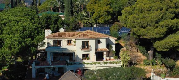 Villa de 5 dormitorios en Marbella, Spain No. 4732 2