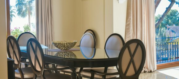 Villa de 5 dormitorios en Marbella, Spain No. 4732 9