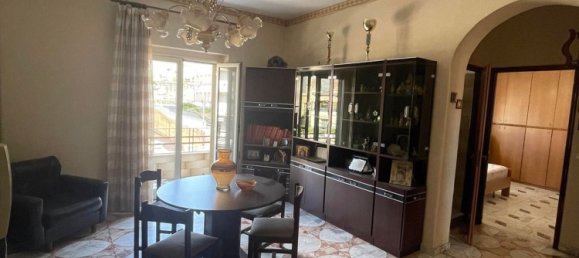 Apartamento de 3 habitaciónes en Bronte, Italy No. 256127 2