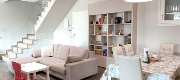 5 bedrooms Penthouse in Empoli, Italy No. 331267 16