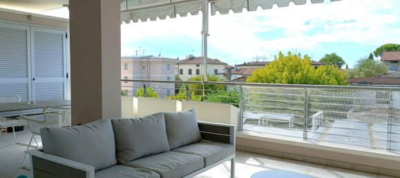 5 bedrooms Penthouse in Empoli, Italy No. 331267 3