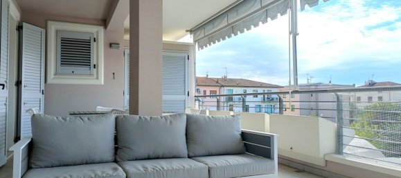 5 bedrooms Penthouse in Empoli, Italy No. 331267 2