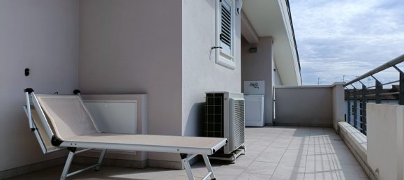 5 bedrooms Penthouse in Empoli, Italy No. 331267 32