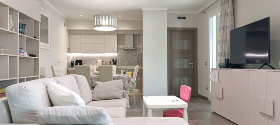 5 bedrooms Penthouse in Empoli, Italy No. 331267 12