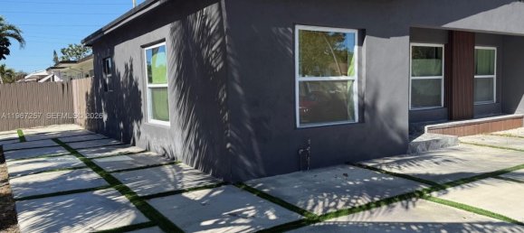 3 bedrooms Villa for sale in Miami, Miami-Dade, Florida, USA № 614400 7