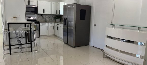 3 bedrooms Villa for sale in Miami, Miami-Dade, Florida, USA № 614400 15