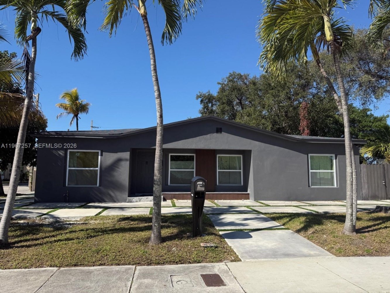 3 bedrooms Villa for sale in Miami, Miami-Dade, Florida, USA № 614400