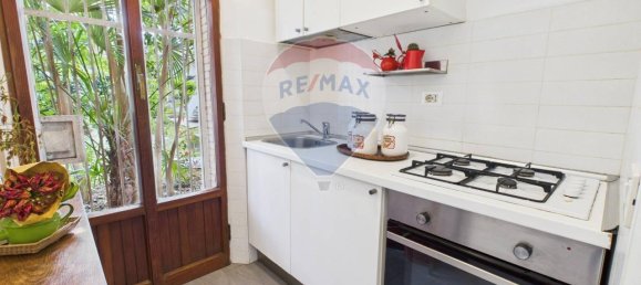 10 rooms Apartment in Rome, Italy No. 9199 31