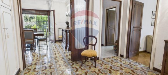 10 rooms Apartment in Rome, Italy No. 9199 5