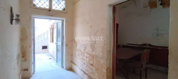 3 Schlafzimmer Haus in Zebbug, Malta, Nr. 2895 3