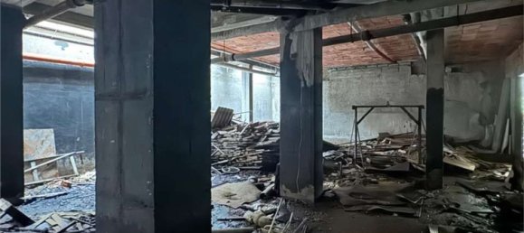 Propriété commerciale à Savona, Italy 250m² No. 261324 2