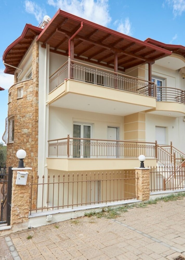 4 bedrooms Maisonette in Thermi, Greece No. 93122