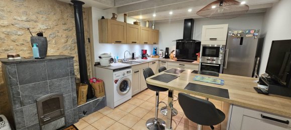 2 bedrooms House in Bonneval, France No. 45376 5