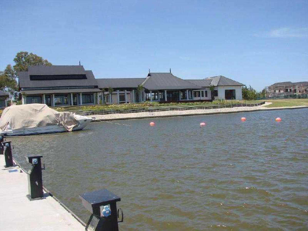  Land in Tigre, Argentina No. 116374