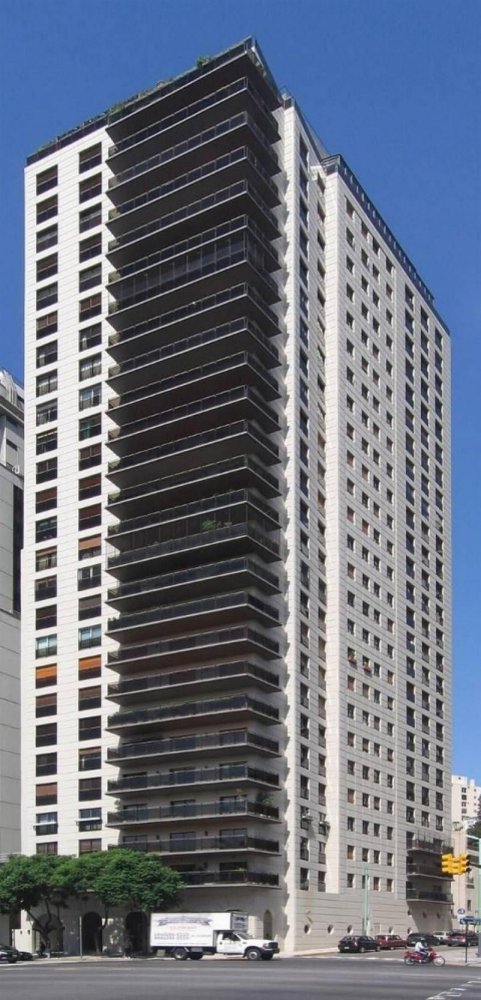 4 bedrooms Apartment in Buenos Aires, Argentina No. 65904