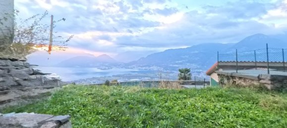 Дом с 5 комнатами в Пизонье, Италия № 4713 4