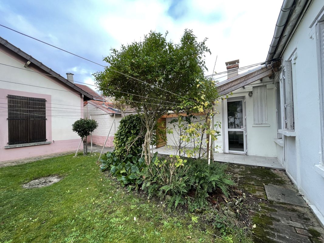 2 Schlafzimmer Wohnung in Cormeilles-en-Parisis, France, Nr. 168504