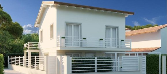 5 bedrooms Villa in Forte dei Marmi, Italy No. 370625 3
