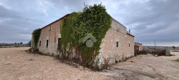 2 bedrooms House in Ragusa, Italy No. 125552 3