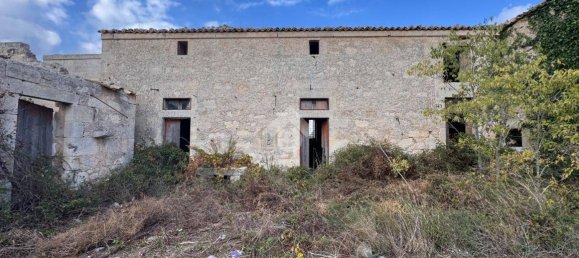 2 bedrooms House in Ragusa, Italy No. 125552 8