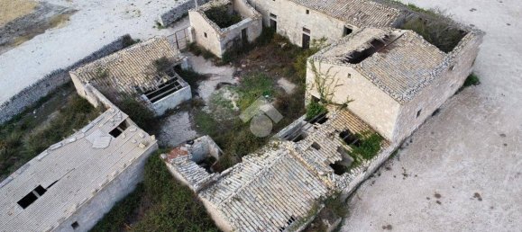 2 bedrooms House in Ragusa, Italy No. 125552 35