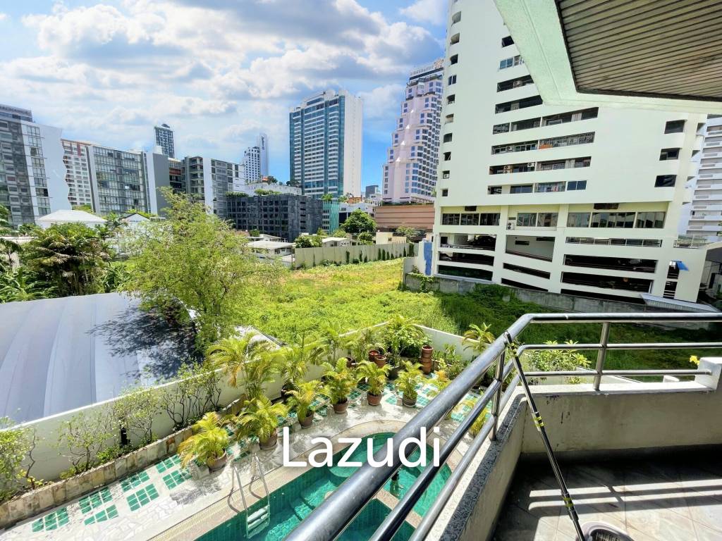 2 bedrooms Condo in Khlong Toei, Thailand No. 16710