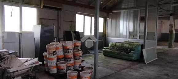 8-salle Entrepôt à Rovello Porro, Italy No. 226157 3