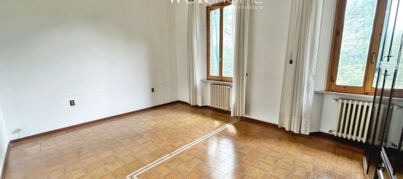 4 bedrooms House in Campi Bisenzio, Italy No. 362768 10