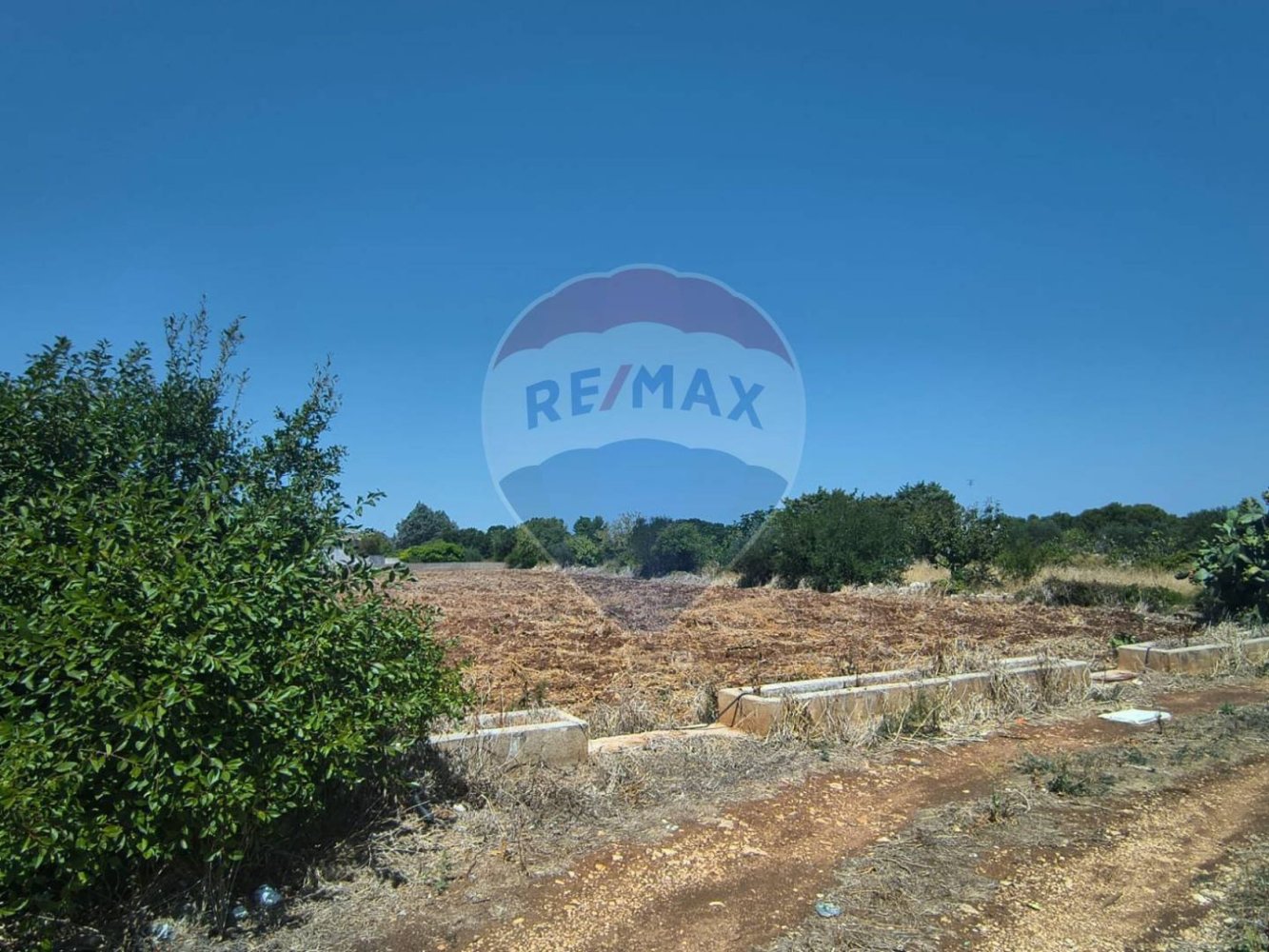 Дом с 3 комнатами в Полиньяно а Маре, Италия № 270528