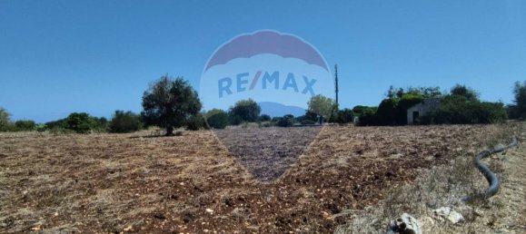 Дом с 3 комнатами в Полиньяно а Маре, Италия № 270528 10