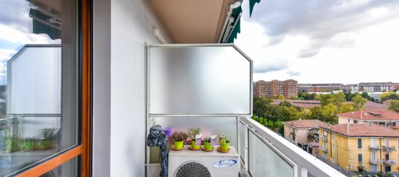 Apartamento de 3 habitaciónes en Turin, Italy No. 80191 26