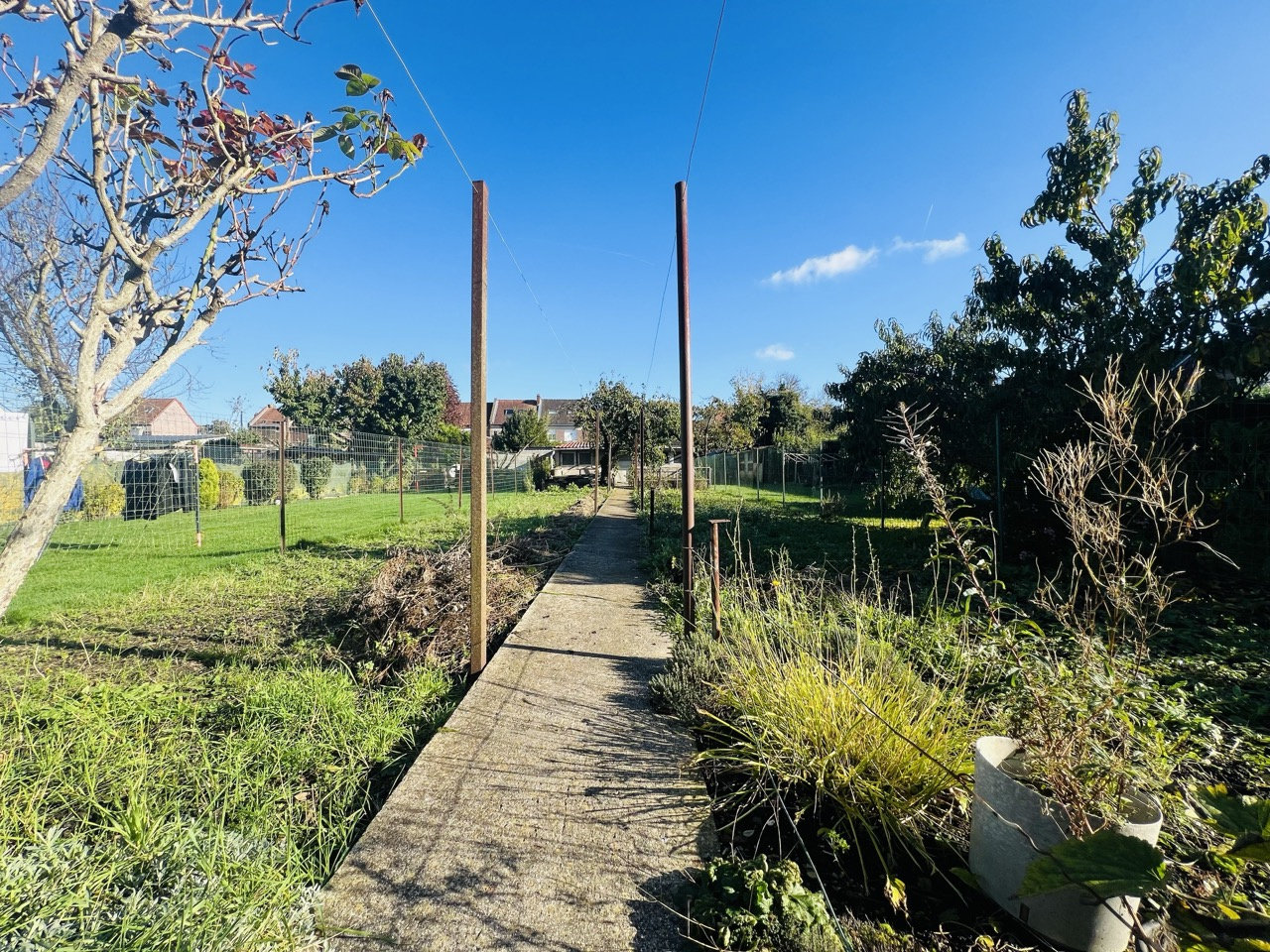 Дом с 3 спальнями в Амьен, Франция № 48657