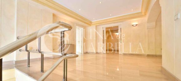 Propiedad comercial en Marbella, Spain 375 m² No. 109814 3