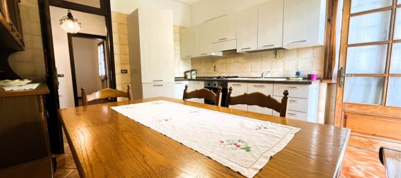 3 bedrooms House in Portogruaro, Italy No. 356349 7