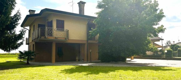 3 bedrooms House in Portogruaro, Italy No. 356349 2
