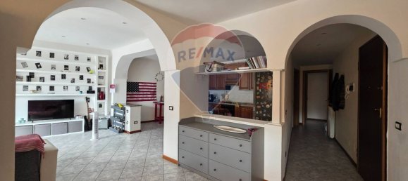 Apartamento de 2 dormitorios en Invorio, Italy No. 371324 9