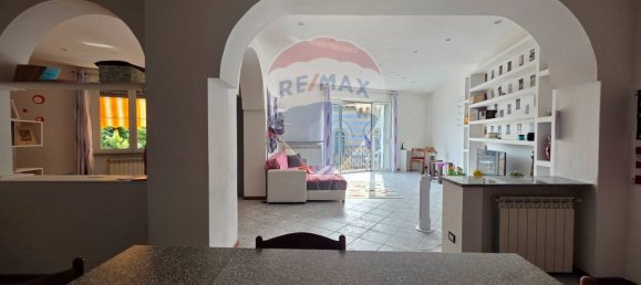 Apartamento de 2 dormitorios en Invorio, Italy No. 371324 4