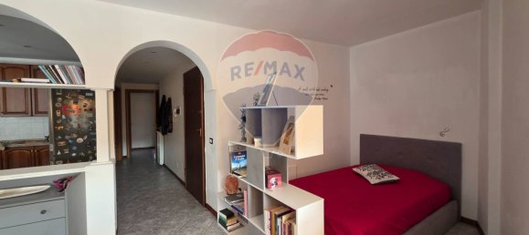 Apartamento de 2 dormitorios en Invorio, Italy No. 371324 10