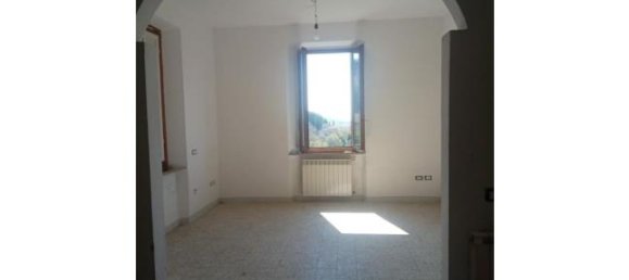 2 bedrooms House in Lamporecchio, Italy No. 252750 6