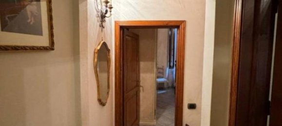 5 rooms House in Prato, Italy No. 137782 13