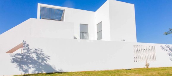 3 bedrooms Villa in Quarteira, Portugal No. 99602 13