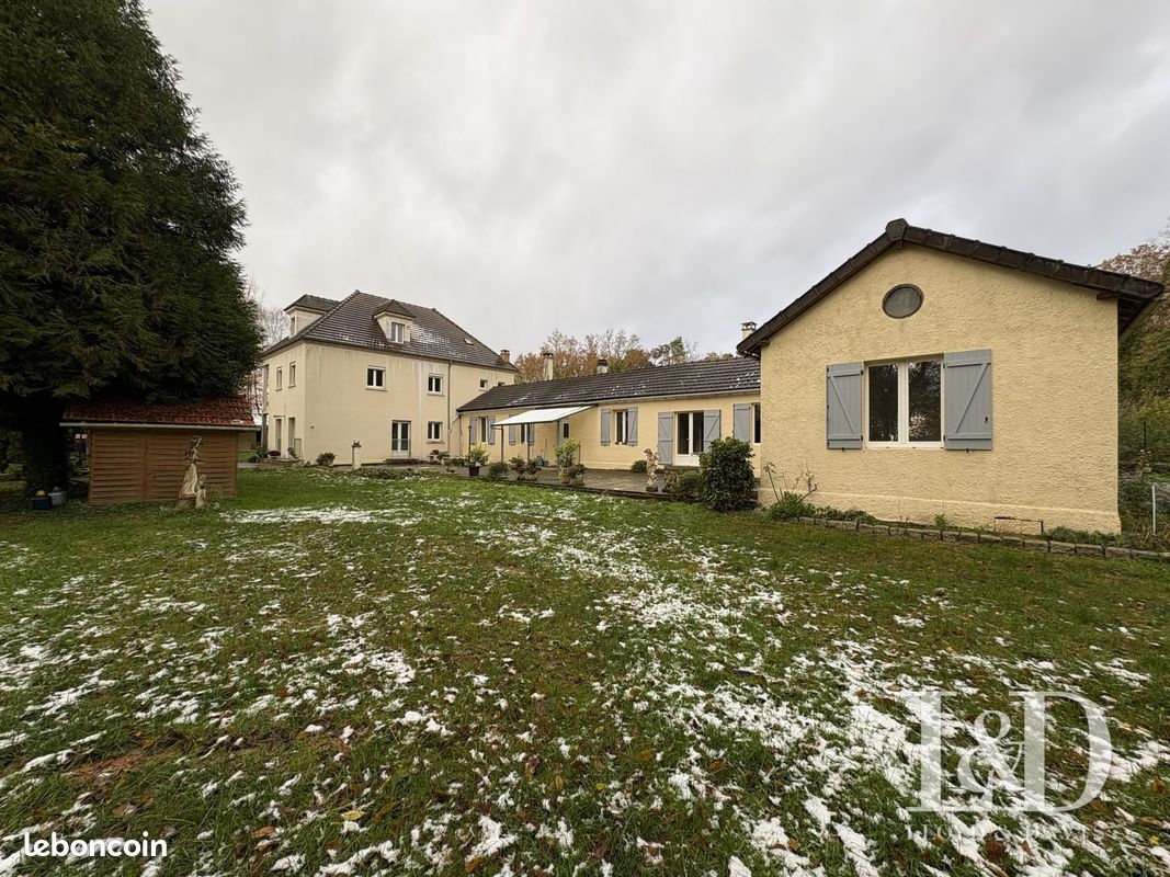 5 bedrooms House in Villers-Cotterets, France No. 154065