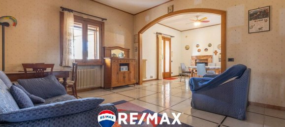 4 bedrooms Villa in Varese, Italy No. 236105 12