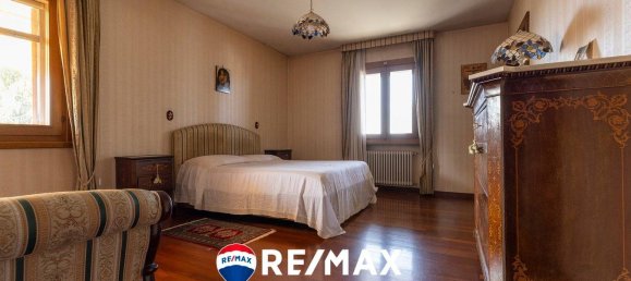 4 bedrooms Villa in Varese, Italy No. 236105 23