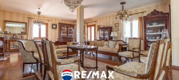 4 bedrooms Villa in Varese, Italy No. 236105 6