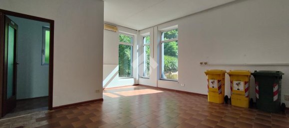 3 rooms Commercial property in Trento, Italy No. 293769 12