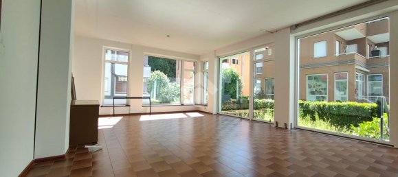 3 rooms Commercial property in Trento, Italy No. 293769 15