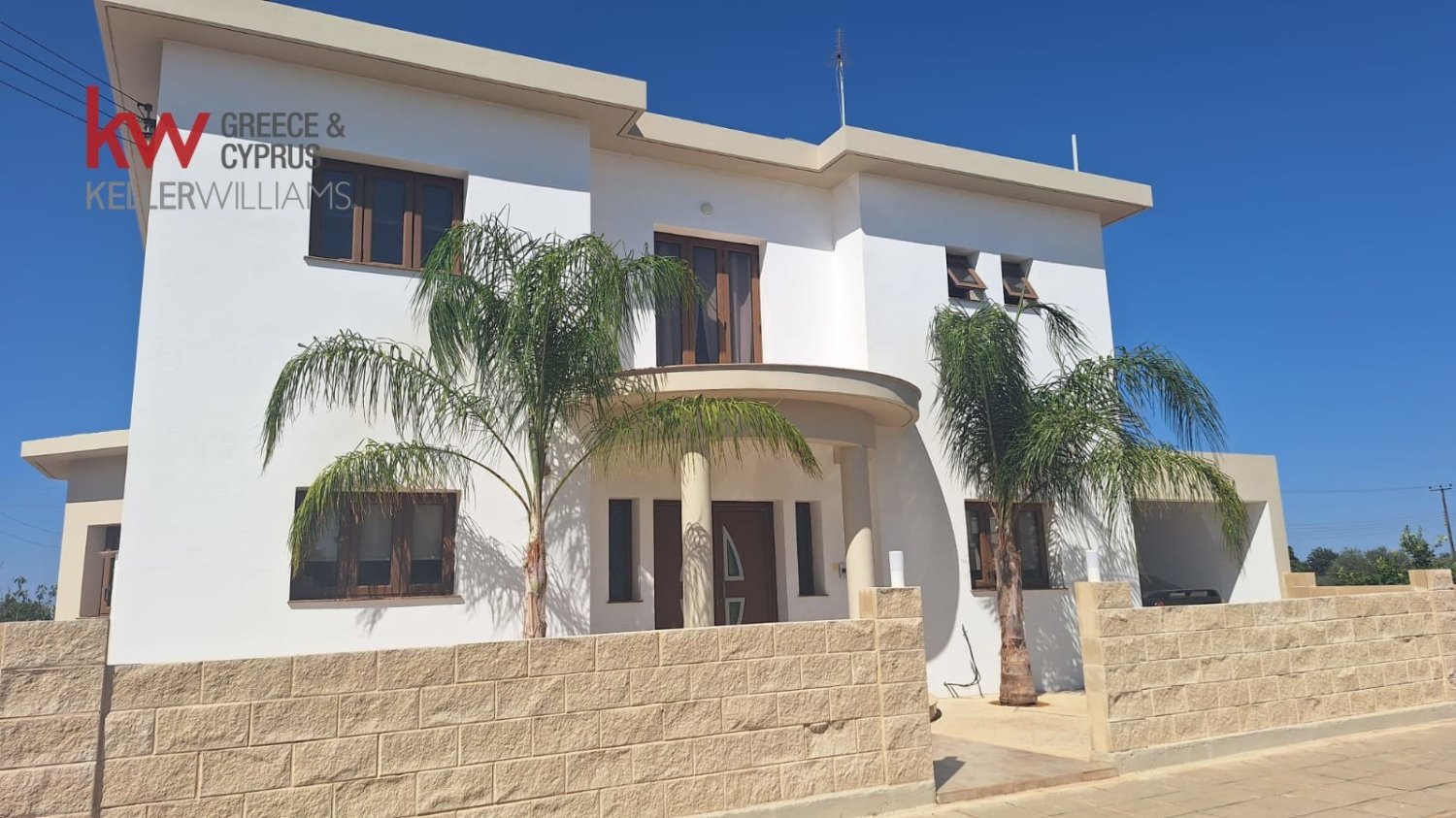 4 dormitorios adosado en venta en Frenaros, Ammochostos, Cyprus № 26276