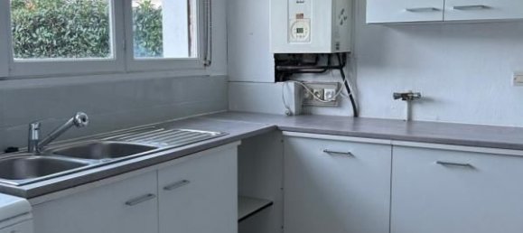 4 bedrooms Villa in Pau, France No. 99070 4